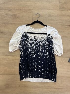 Qi Dark Navy and White Patterned Short Sleeve Cardigan Top